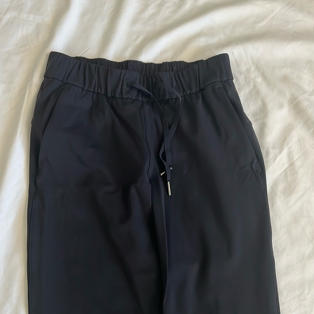 Lululemon On the Fly pants